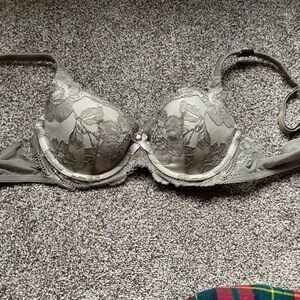 Brand new with tags Victoria's Secret bra